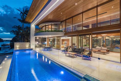 Contemporary Tropical House Chris Clout Design