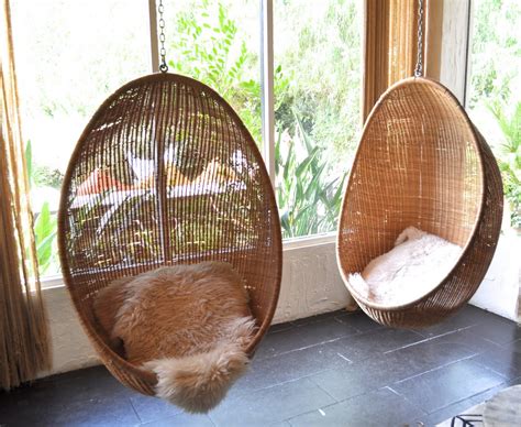 Most hanging egg chairs are built for outdoor weather. Modern Outdoor Ideas Furniture Hanging Egg Chair Reading ...