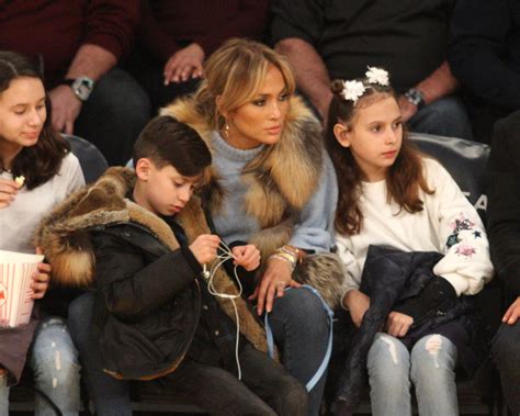 Pics Jennifer Lopez Alex Rodriguez And Kids At Hornets Vs Lakers Game
