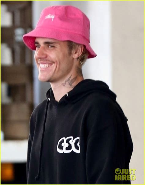 Justin bieber did what justin bieber does best today, whipping his fan base into an online frenzy with a teaser video announcing a new single and. Justin Bieber Is The First Performer Announced For ...