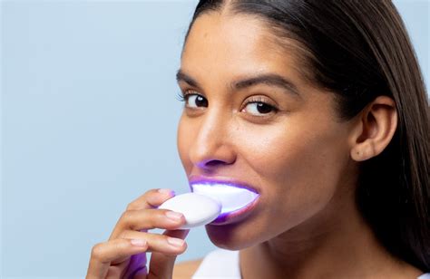 Led Teeth Whitening How Does It Work And Is It Effective Imageie