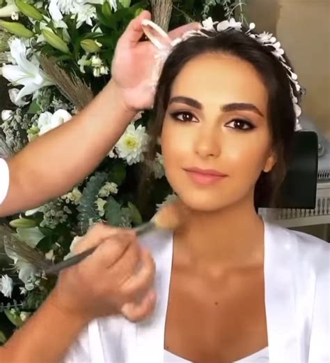 فاليري أبو شقرا ملكة متوجة في يوم زفافها نواعم