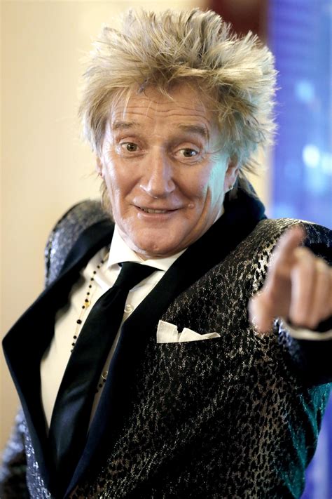 Celtic-mad Rod Stewart gloats about win over Rangers live on ITV's Cheltenham coverage