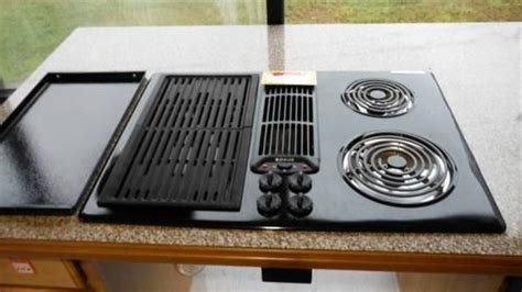 Explore types of cooktops from electric to gas. Jenn-Air 30" Electric Downdraft Modular Cooktop W/ Griddle ...