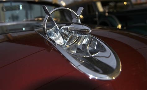 See more ideas about hood ornaments, ornaments, hood. Coolest Vintage Hood Ornaments - Pierce-Arrow, Cadillac ...