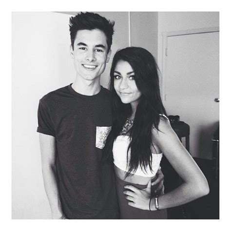 Pin By Bianca Gmk On Youtubersoutfitsmakeup Looks Kian And Andrea Andrea Russett Andrea