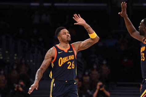 They either finished the '20/21 season on an nba roster or were unsigned at season's end (but appeared in at least 10 games). Warriors Rumors: Kent Bazemore Eyeing Multiyear Contract ...