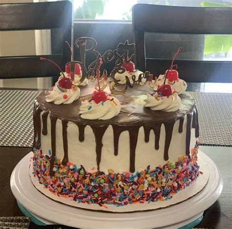 birthday chocolate ganache drip cake in 2020 chocolate ganache drip cake drip cakes cake