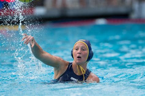 Golden Medals Cal Womens Water Polo Hosting Mpsf Championship