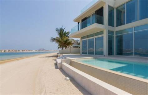 Palm Jumeirah Du United Arab Emirates Luxhabitat Lists Tip Villa