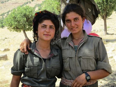 The Kurdish Womens Movement On Revolution Militarism And Body Politics