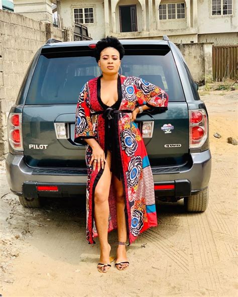 Actress Omalicha Elom Sends Troll To His Early Grave For Body Shaming Her Screenshots