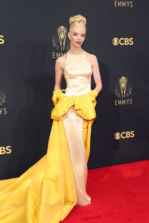 All The Best Red Carpet Style Looks At The Emmy Awards