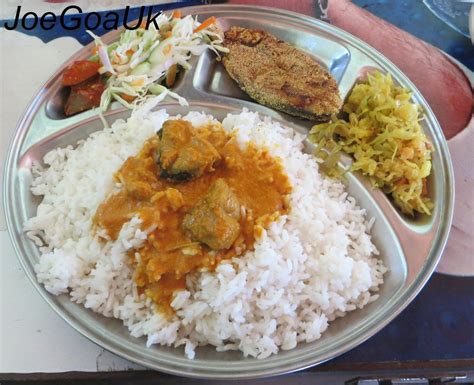 Goan fish curry tastes ridiculously delicious with boiled plain rice. Fish Curry Rice thali | Visonn fry Visonn curry king fish ...