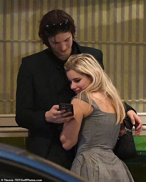 Lottie Moss Cosies Up To A Mystery Man Outside A Private Members Club Express Digest
