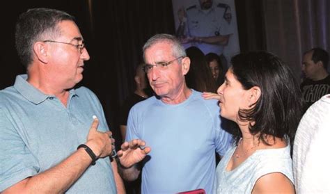 הגאון רבי יצחק לוי, רבה של נשר וחבר מועצת הרבנות, במתקפה חסרת תקדים נגד השר מתן כהנא, שלדבריו בחר להחרים אותו במהלך סיור שקיים בעיר נשר • צפו (אקטואליה). הלאונג@@@ קפץ לבקר בפרמיירה של הסדרה החדשה "השוטר הטוב ...