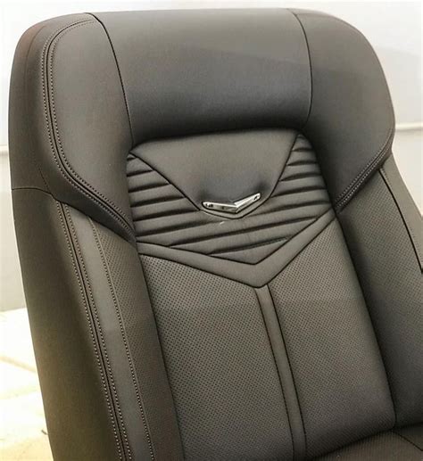 Wow Check Out This Gorgeous Custom Bucket Seat By One Of My Favorite