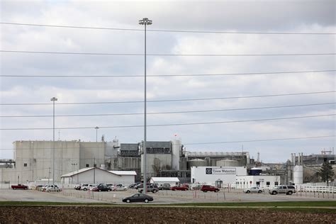 Tyson Foods Resumes Slaughtering Hogs At Idled Iowa Pork Plant Reuters