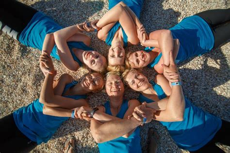 Six Womans Doing Yoga Fitness Exercises On The Sea Beach Editorial Photography Image Of Female