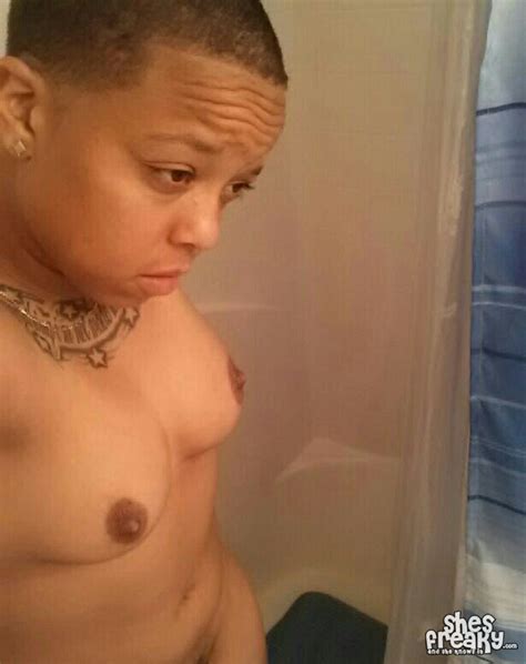 She Supposed To Be A Dyke Shesfreaky