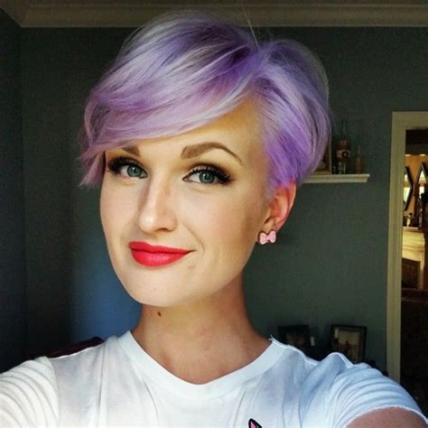 This Pin Was Discovered By ~be Short Hair Styles Hair Color Purple