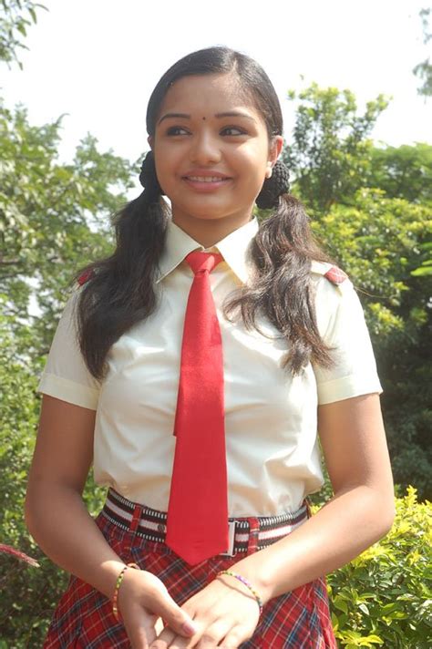 Mallu Actress Yaamini As A School Girl Photo Album Mallu