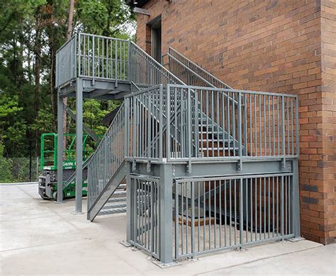 Prefabricated Metal Stairs Customizable Steel Staircases Panel Built