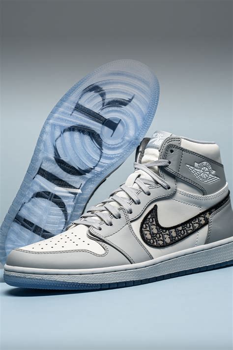 Air Jordan 1 High “dior” Sneakers Men Fashion Jordan Shoes Retro