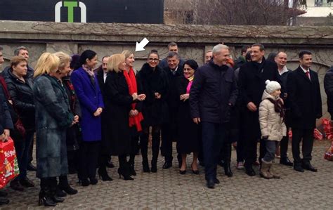 Irina tanase, iubita lui liviu dragnea a fost citata marti, 29 decembrie, la dna pentru a da declaratii irina tanase, iubita lui liviu dragnea, fostul lider psd, a postat pe instagram un mesaj de dragoste. Traseele lui Dragnea în Brazilia: Clubul Fortaleza :Rise ...