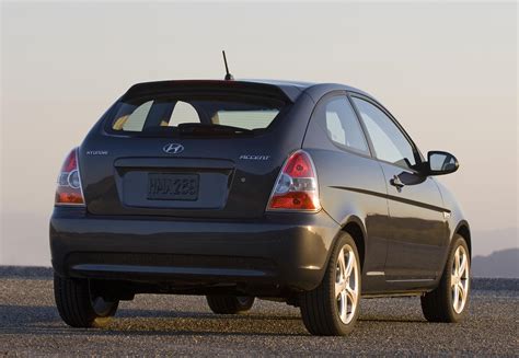 2010 Hyundai Accent Hatchback Review Trims Specs Price New