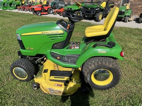 2009 John Deere X729 Lawn And Garden Tractors Machinefinder