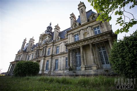 Château De Carnelle Abandoned Places Abandoned Mansions Abandoned