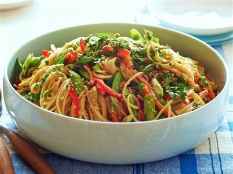 Einfaches Essen für heiße Tage Rezepte mit 5 oder weniger Zutaten