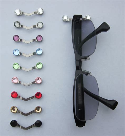 Summertime Sunglasses And Readerest Magnetic Eyeglass Holder The