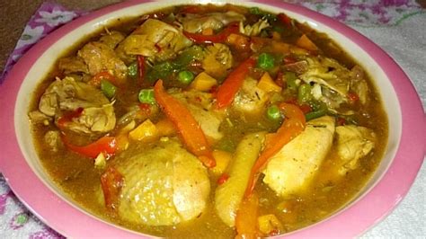 When onions are fully cooked, combine with the chicken and gravy. Curry Chicken Sauce Recipe: How to Prepare Curry Sauce For ...