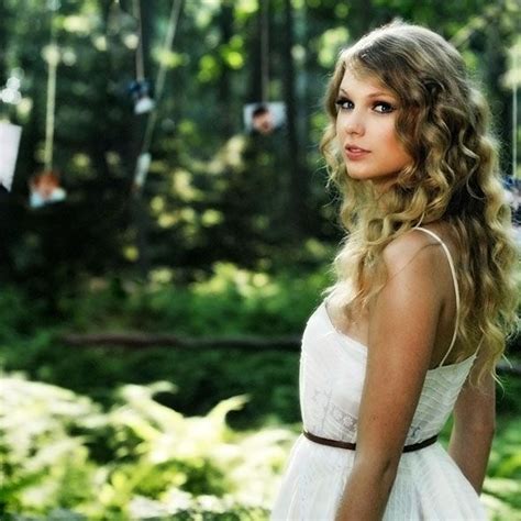 13 Sad Beautifully Tragic Songs By Old Taylor Swift Before She Died