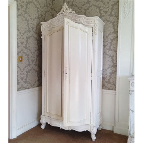 Shop our white armoire bedroom selection from the world's finest dealers on 1stdibs. Provencal White Carved French Armoire, French Bedroom Company