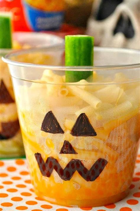 30 Easy Halloween Party Food Ideas Cute Recipes For Halloween Parties