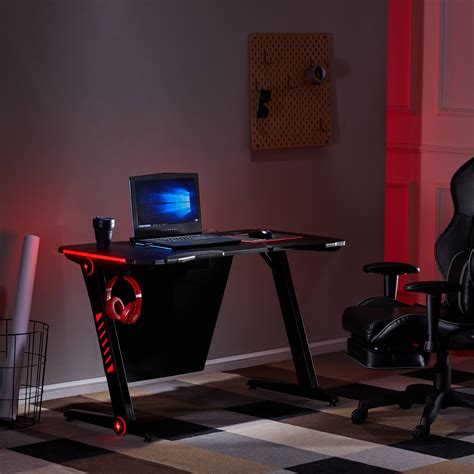 Computer Gaming Desks The Best Gaming Desks In 2021 Tom S Guide