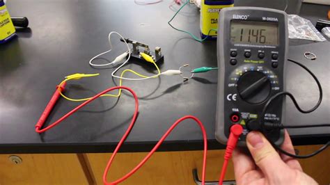 Two 1 1 Kilo Ohm Resistors In Parallel With 6v Youtube