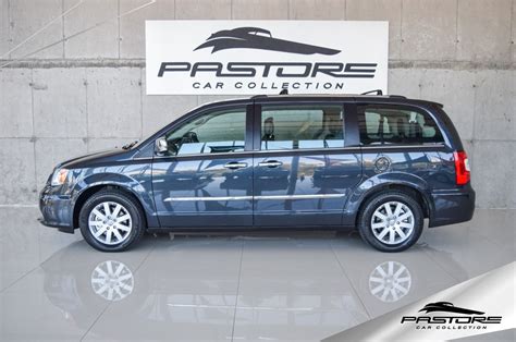 Chrysler Town Country Limited 36 V6 2014 Pastore Car Collection