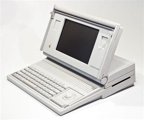 The forgotten, fat generation of Mac Portables • The Register