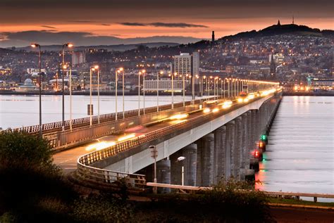 Tay Road Bridge Closed In Both Directions As Dundee Cops Rush To Deal