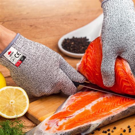 Gloves intended to come into contact with food are subject to the regulations and standards for personal protective equipment (ppe), and they must also meet the specific requirements for food handling. NoCry Cut Resistant Gloves - Food Grade Level 5