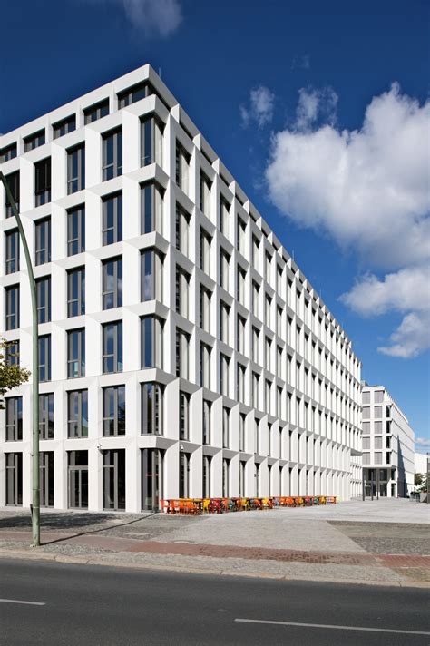 Art Invest Real Estate Deutsche Bank Campus Bestand