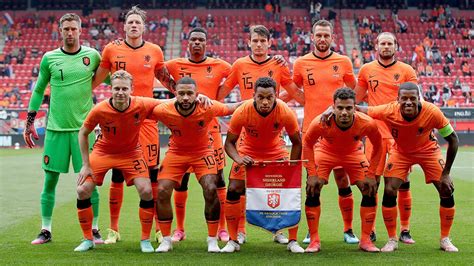 Het Ideale Elftal Dit Zijn De Knapste Nederlandse Voetballers Van Het Ek Fem Fem