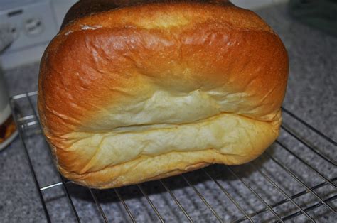 But if it browns too quickly, just pop foil over it. Beth's Favorite Recipes: Brioche Loaf ( Breadmaker 1 1/2 Lb. Loaf)