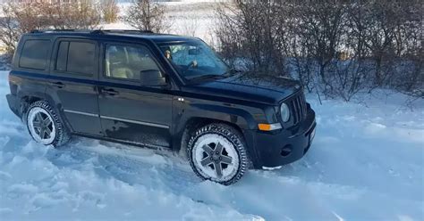 Jeep Patriot Snow Review Pros And Cons Off Road Facts