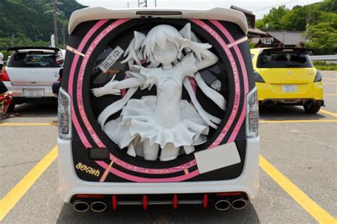 Madoka Itasha Features A Unique Rear 3d Sculpture Sgcafe Anime