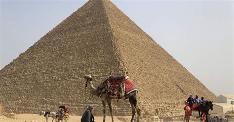 Egyptian Pyramids Provide Porno Background — Again New York Daily News